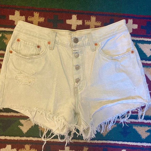 High Waist Button Fly Levi's Cutoffs - Light Wash - W28 - Picture 4 of 7